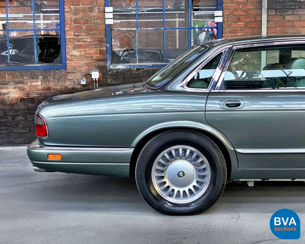 Jaguar Sovereign 4.0 V8 -1e Besitzer / Original NL- 1997, RD-SZ-07.
