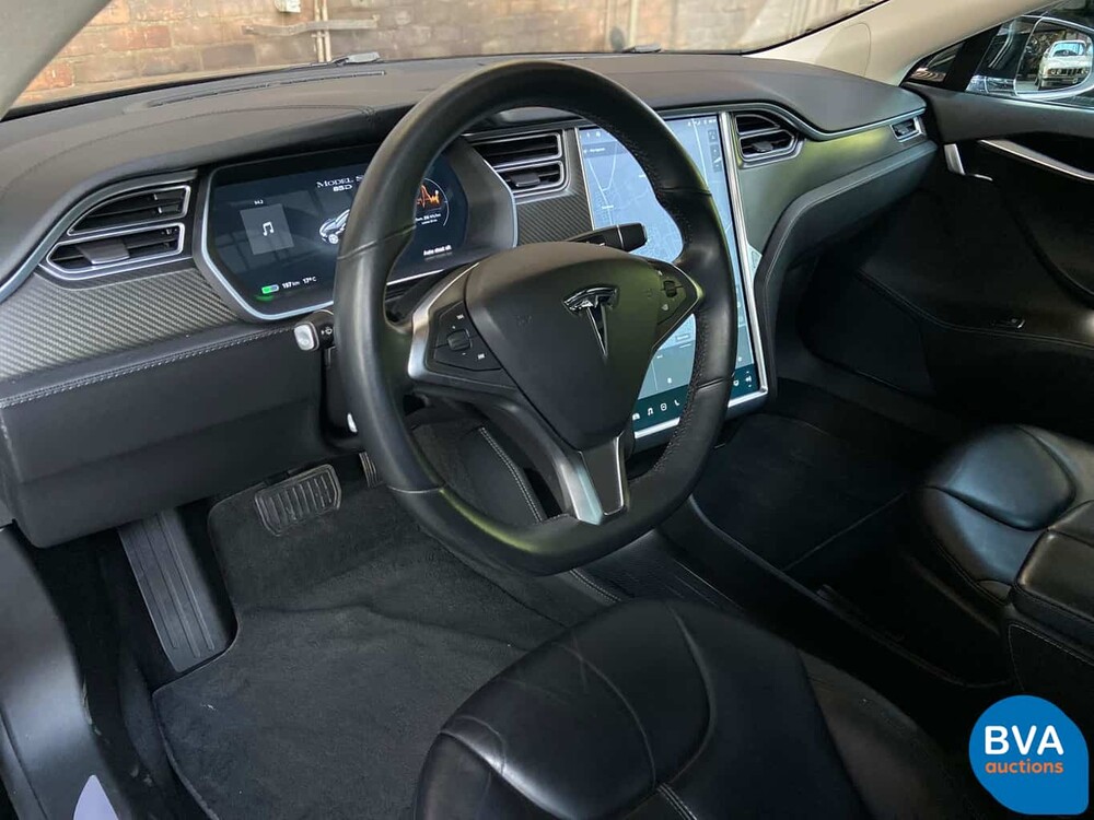 Tesla Model S 85D Base 423 Stück 2015, GJ-387-Z.