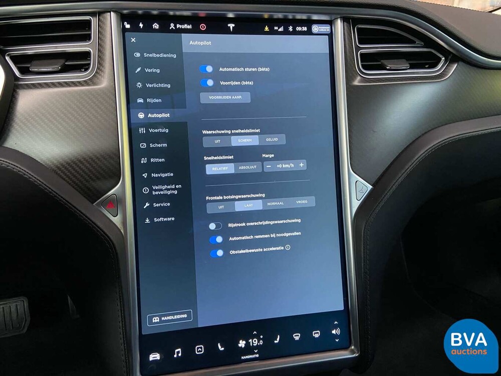 Tesla Model S 85D Base 423 Stück 2015, GJ-387-Z.