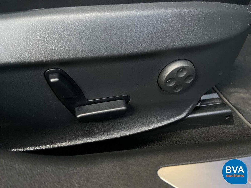 Tesla Model S 85D Base 423 Stück 2015, GJ-387-Z.