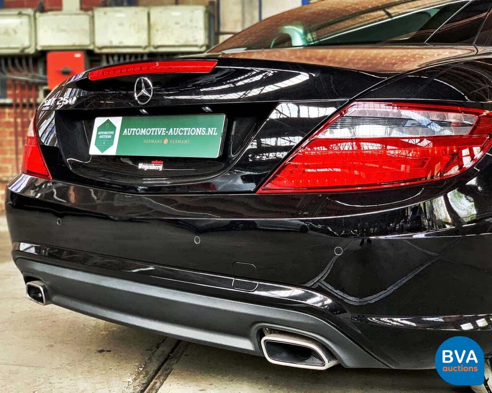 Mercedes-Benz SLK250 AMG Roadster 204 Stück 2015, GR-169-S.