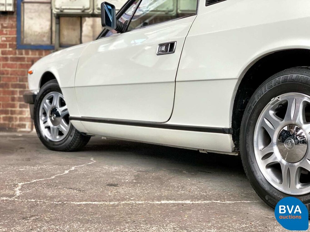 Lancia Beta Spider 2000 -Org.NL-116pk 1982, PR-29-ZB.