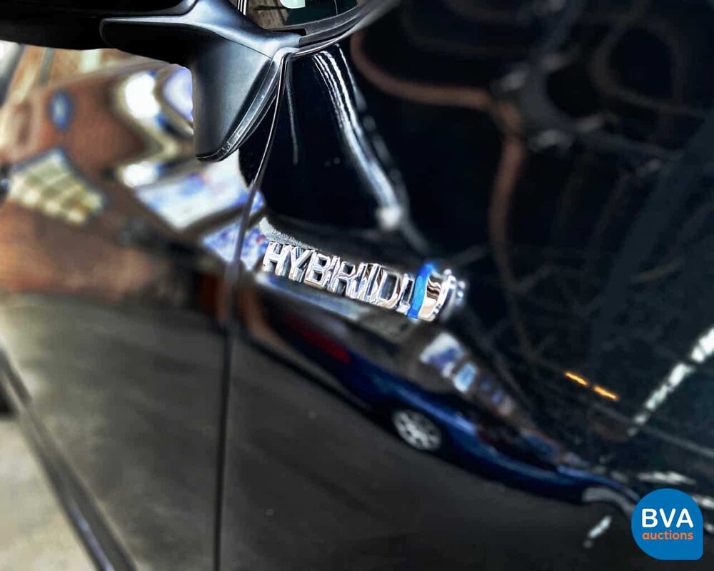 Toyota Auris Vollhybrid 1.8 Dynamic 2010, 83-NDB-1.