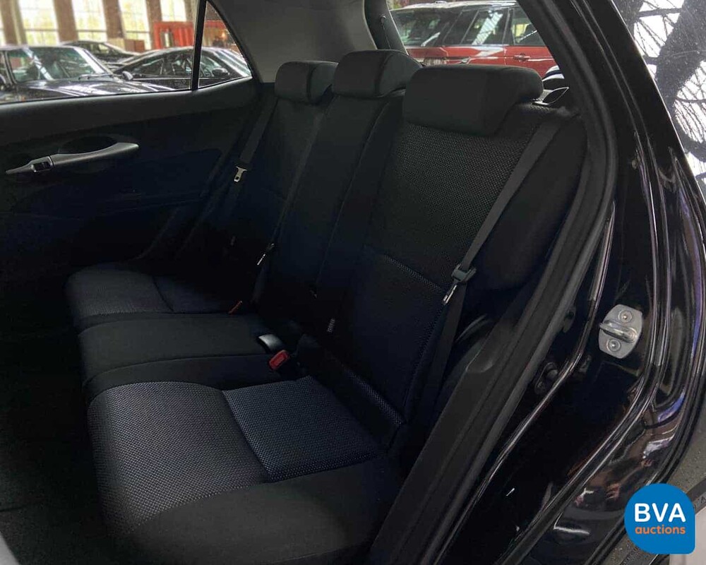 Toyota Auris Vollhybrid 1.8 Dynamic 2010, 83-NDB-1.