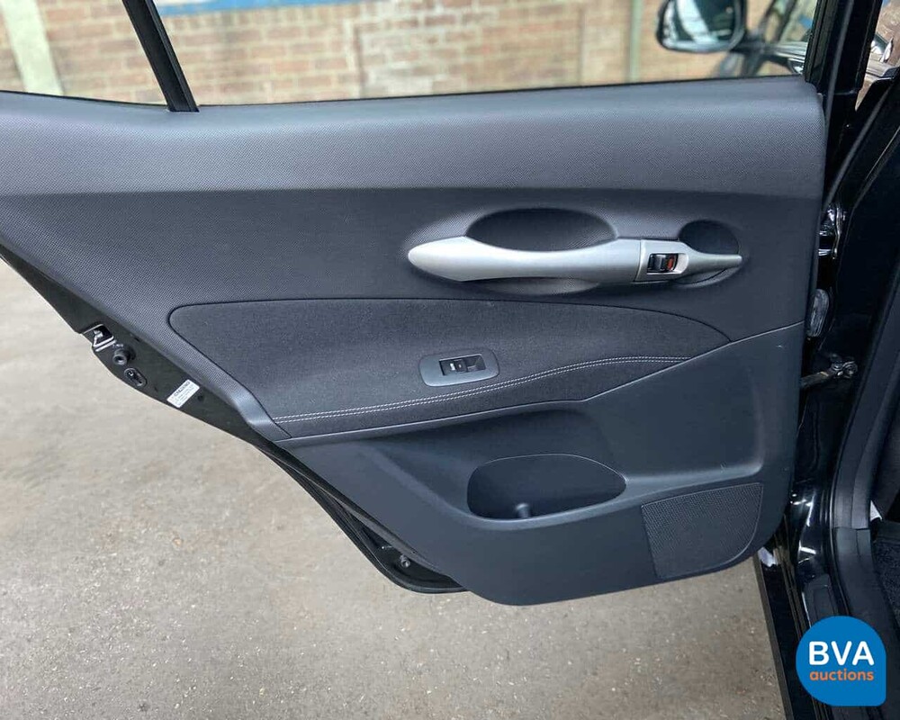 Toyota Auris Vollhybrid 1.8 Dynamic 2010, 83-NDB-1.