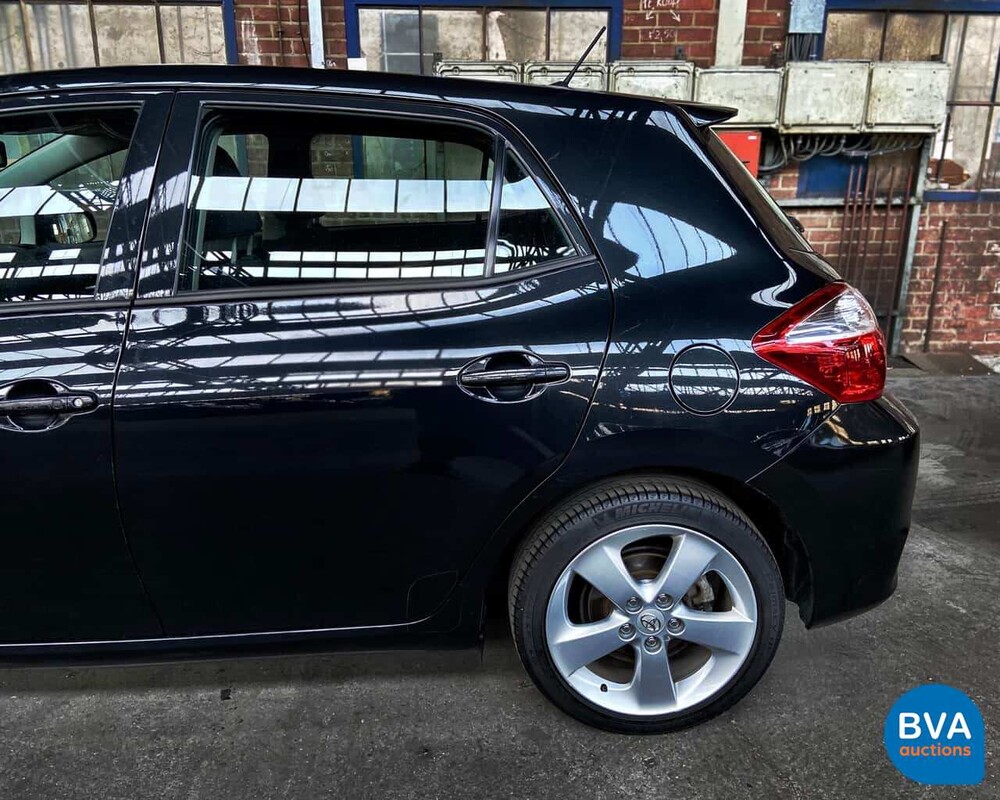 Toyota Auris Vollhybrid 1.8 Dynamic 2010, 83-NDB-1.