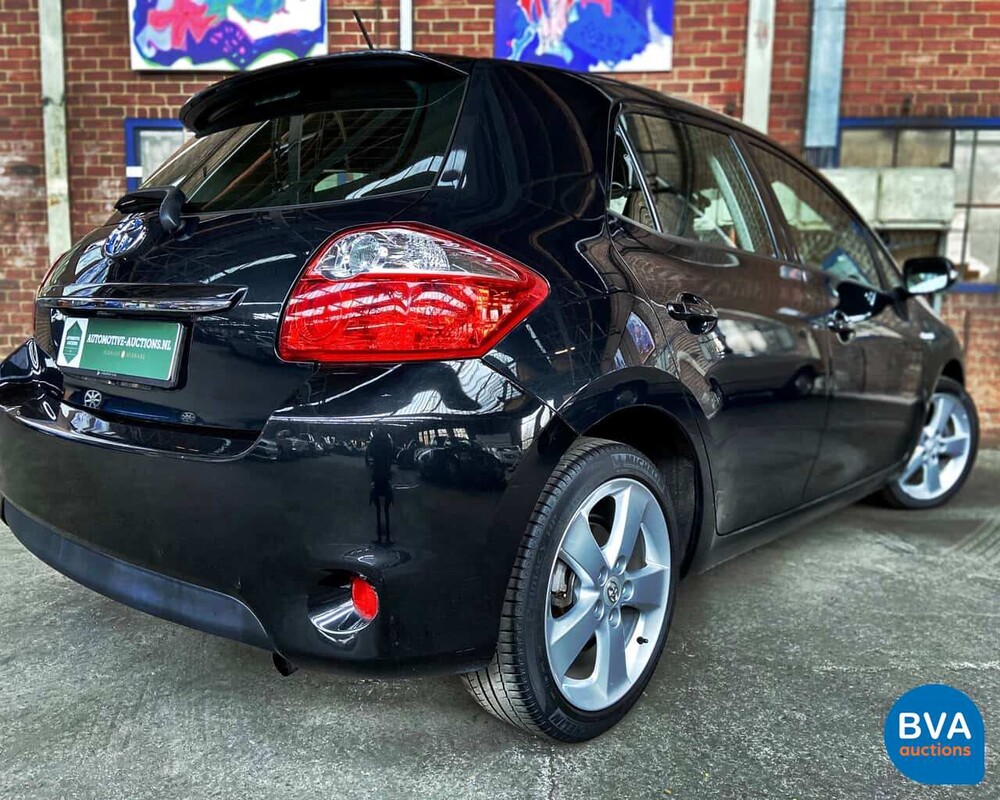 Toyota Auris Vollhybrid 1.8 Dynamic 2010, 83-NDB-1.