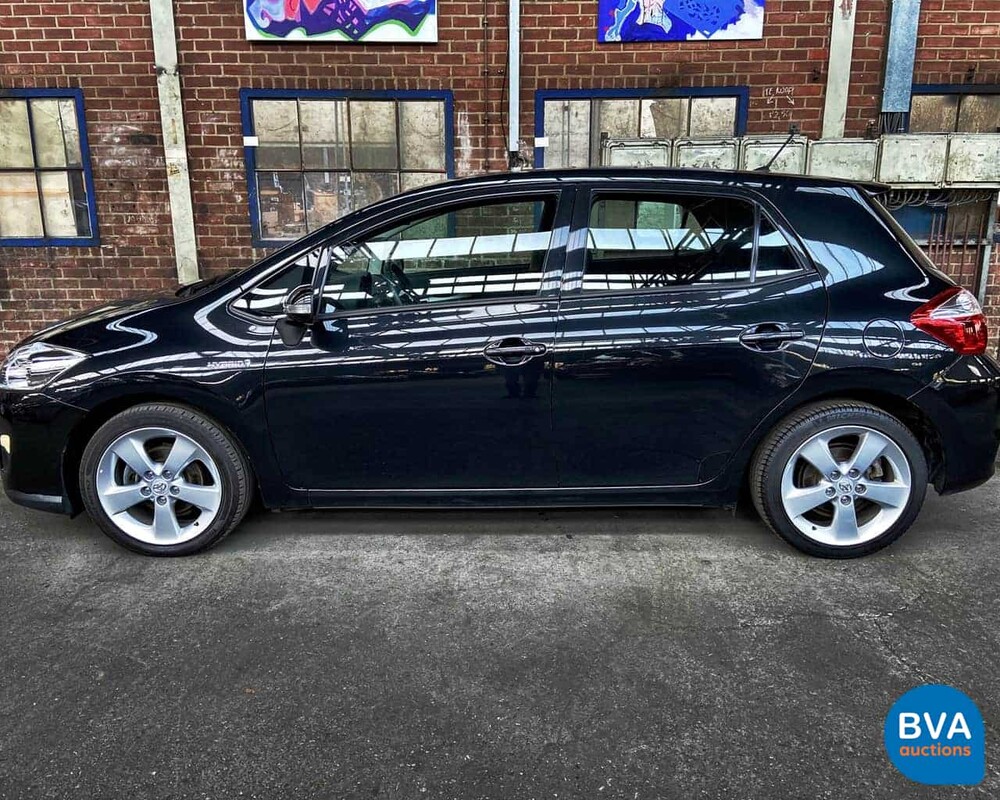 Toyota Auris Vollhybrid 1.8 Dynamic 2010, 83-NDB-1.