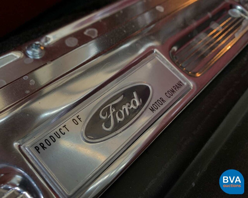 Ford Mustang V8 Cabriolet 1966.