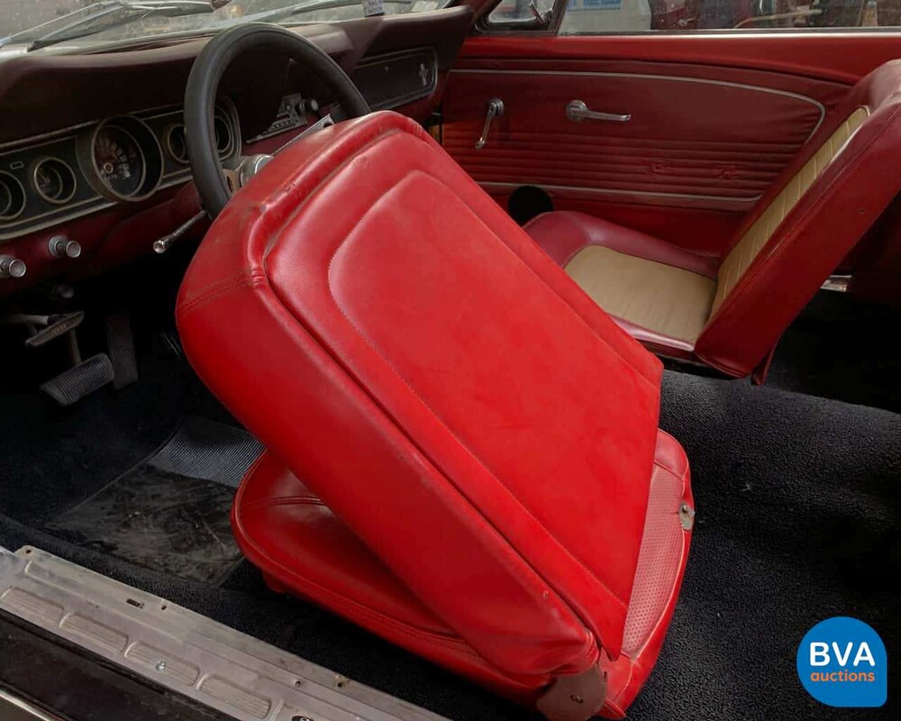 Ford Mustang V8 Cabriolet 1966.