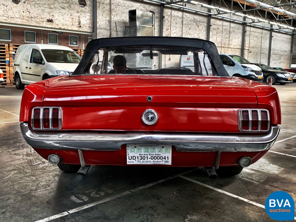 Ford Mustang V8 Automatik 1965.