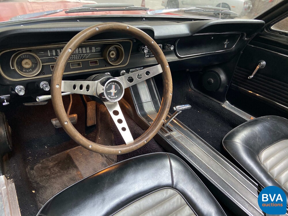 Ford Mustang V8 Automatik 1965.