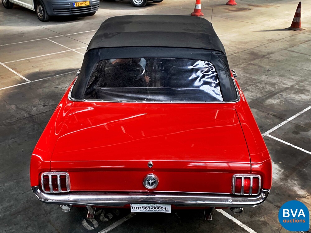 Ford Mustang V8 Automatik 1965.