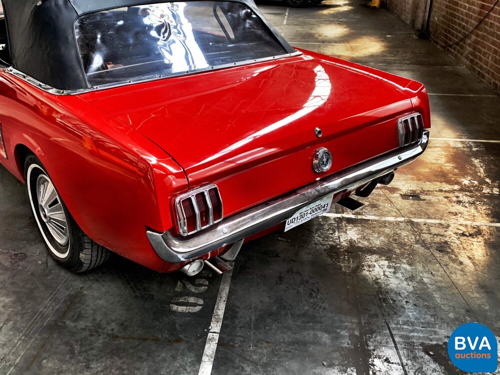 Ford Mustang V8 Automatik 1965.