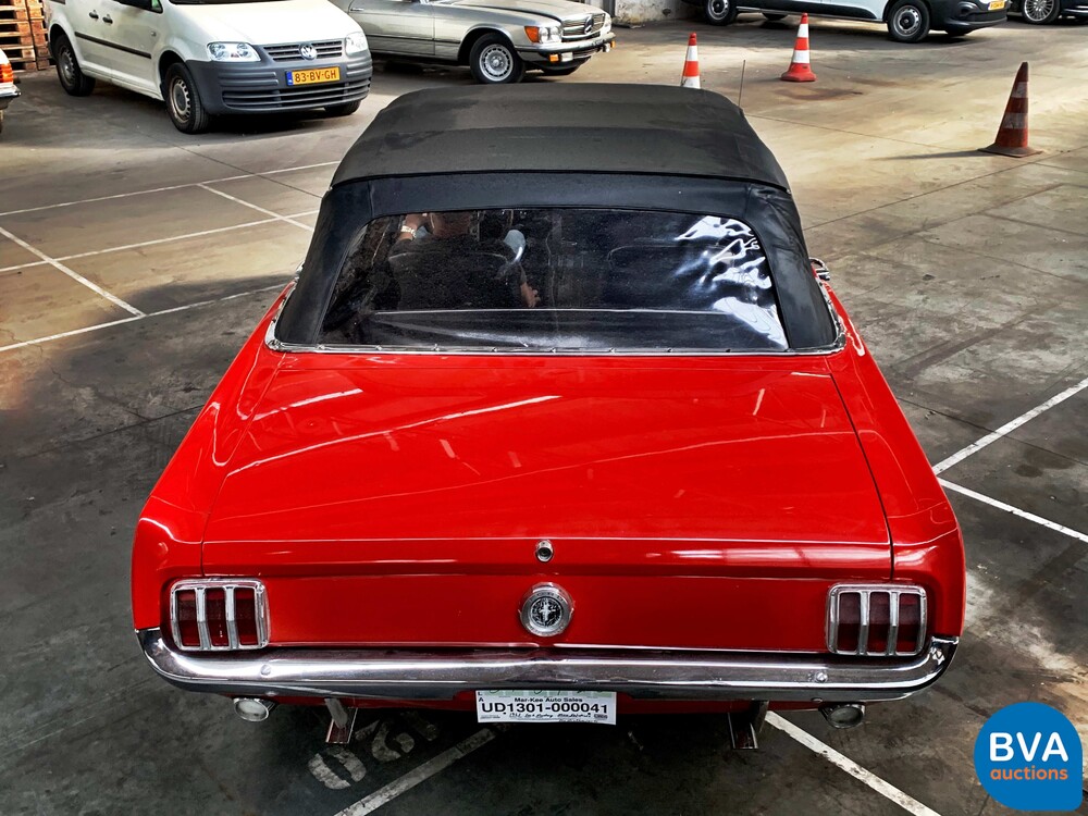 Ford Mustang V8 Automatik 1965.