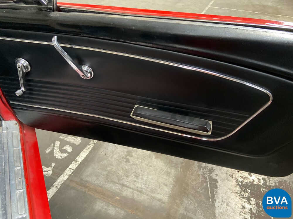 Ford Mustang V8 Automatik 1965.