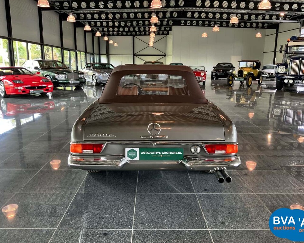 Mercedes-Benz 280SL Pagoda W113 1968, DM-87-71.