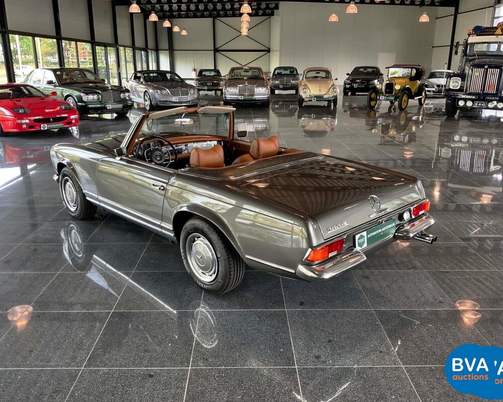 Mercedes-Benz 280SL Pagoda W113 1968, DM-87-71.