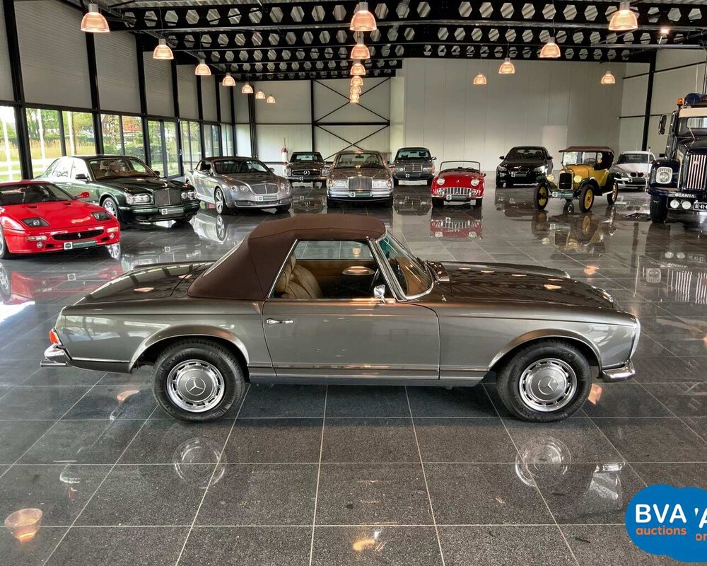 Mercedes-Benz 280SL Pagoda W113 1968, DM-87-71.