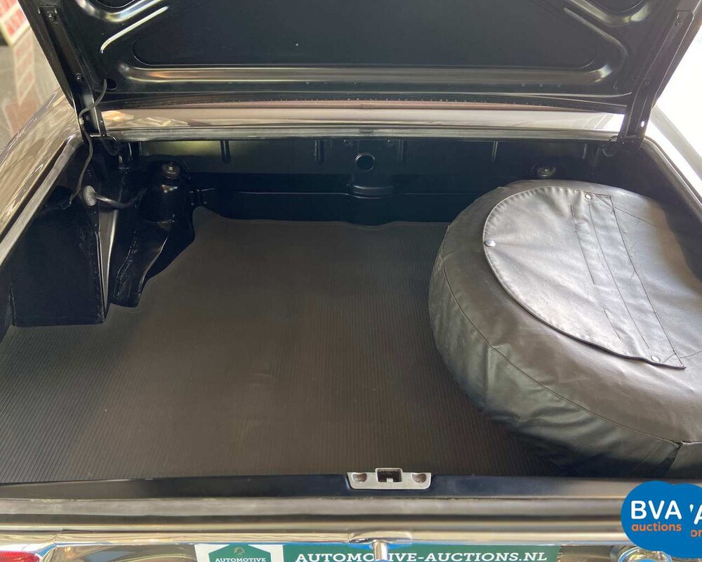 Mercedes-Benz 280SL Pagoda W113 1968, DM-87-71.