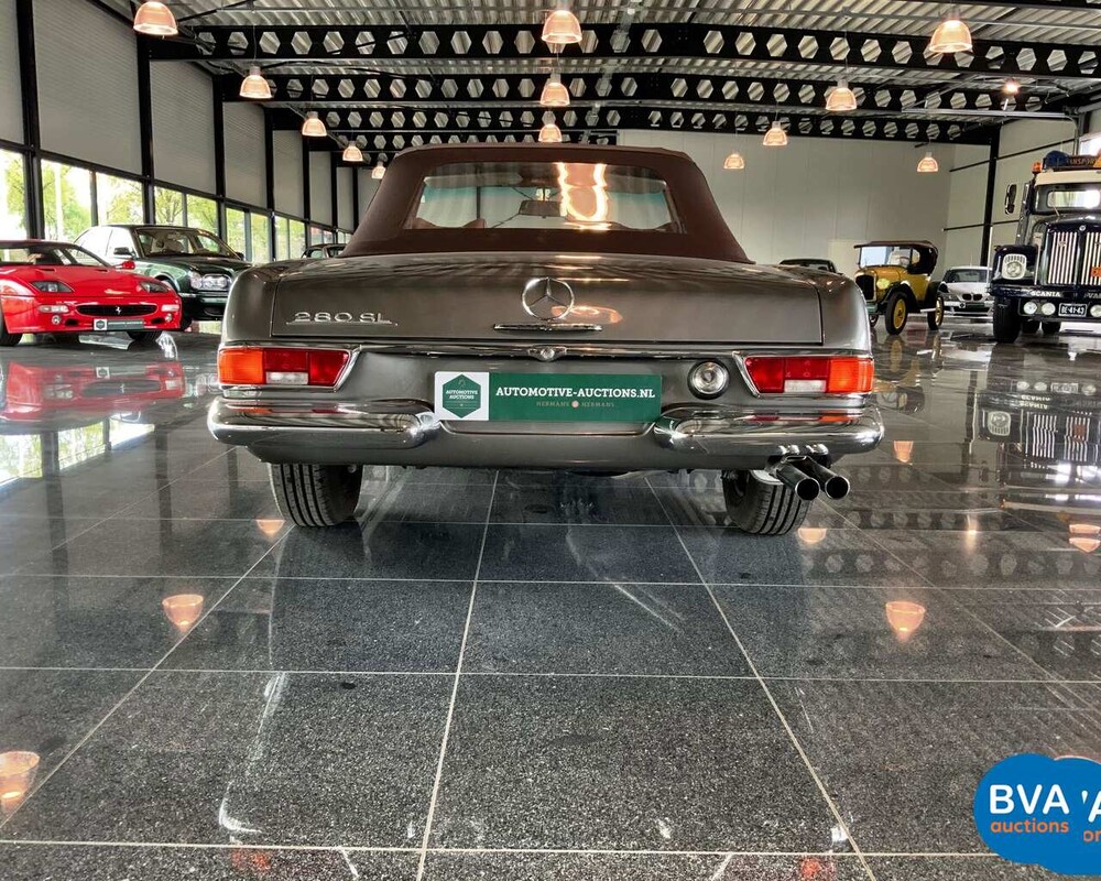 Mercedes-Benz 280SL Pagoda W113 1968, DM-87-71.