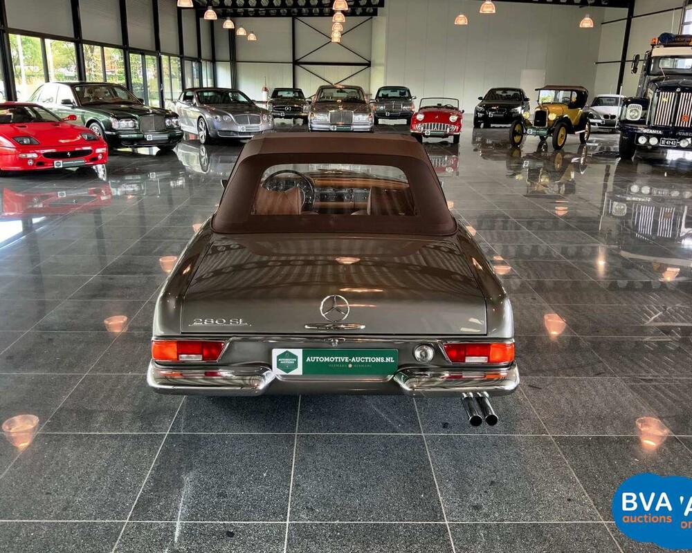 Mercedes-Benz 280SL Pagoda W113 1968, DM-87-71.