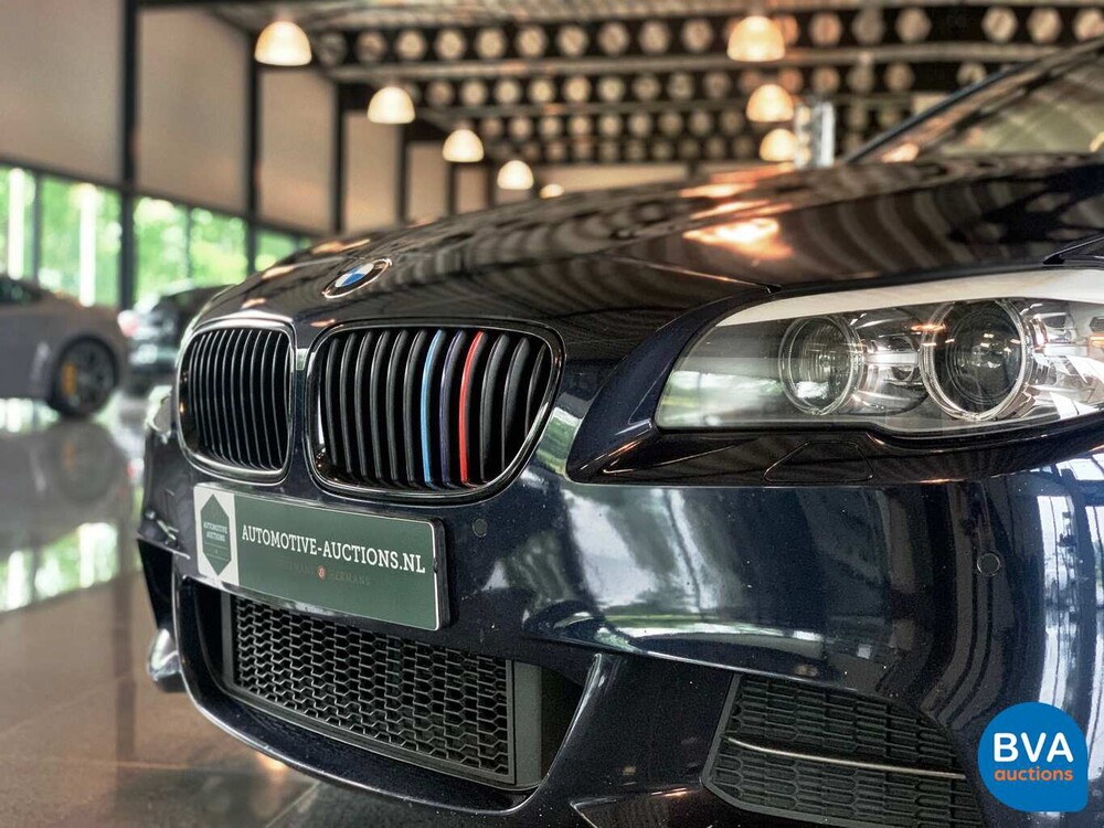 BMW M550d xDrive Touring 381pk/740Nm 5-Serie, 7-SPP-52