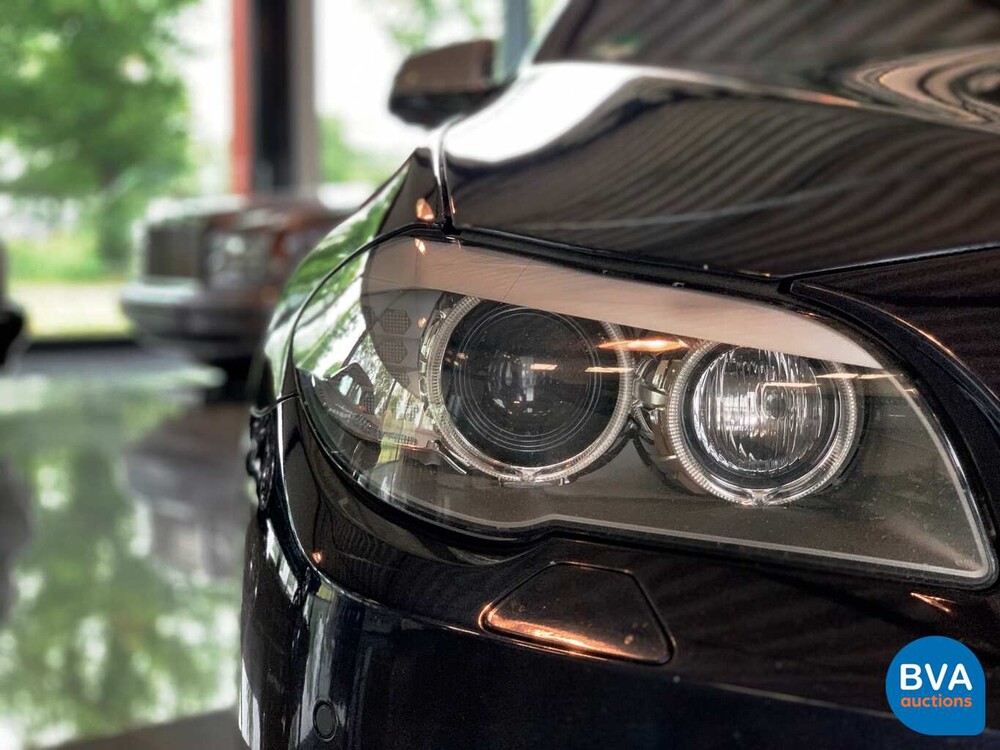 BMW M550d xDrive Touring 381pk/740Nm 5-Serie, 7-SPP-52