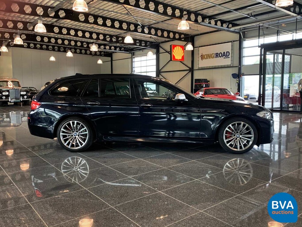 BMW M550d xDrive Touring 381pk/740Nm 5-Serie, 7-SPP-52