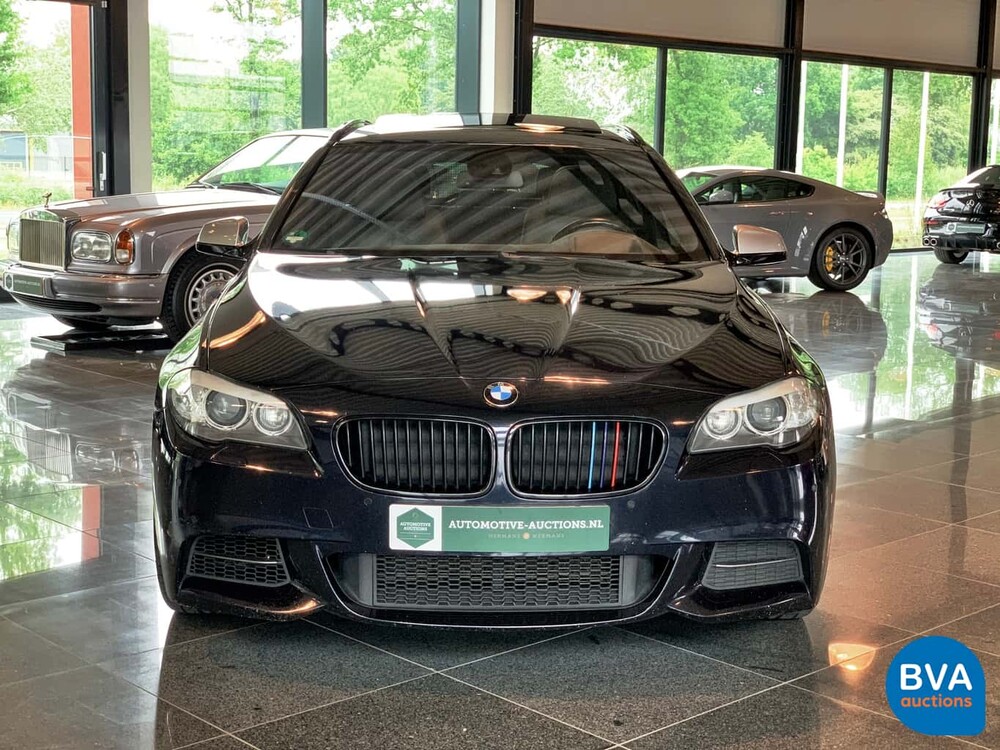 BMW M550d xDrive Touring 381pk/740Nm 5-Serie, 7-SPP-52