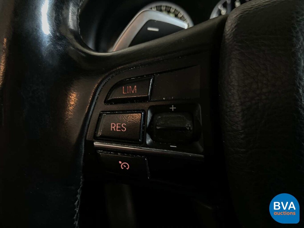 BMW M550d xDrive Touring 381pk/740Nm 5-Serie, 7-SPP-52