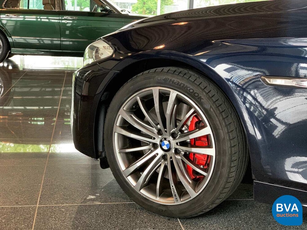 BMW M550d xDrive Touring 381pk/740Nm 5-Serie, 7-SPP-52