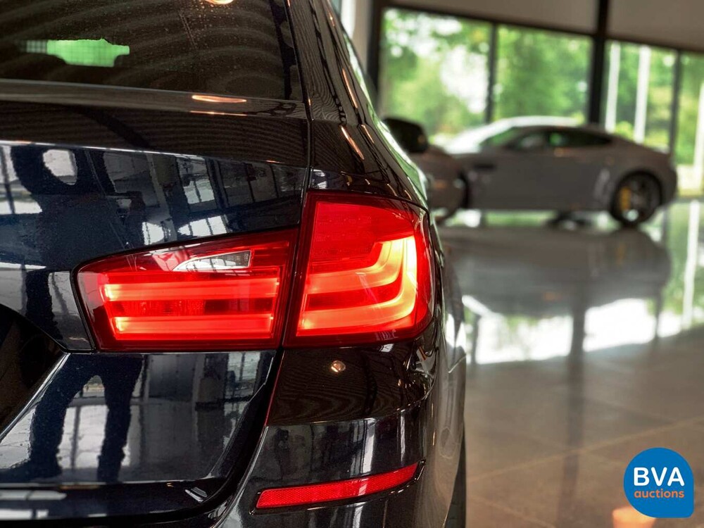 BMW M550d xDrive Touring 381pk/740Nm 5-Serie, 7-SPP-52