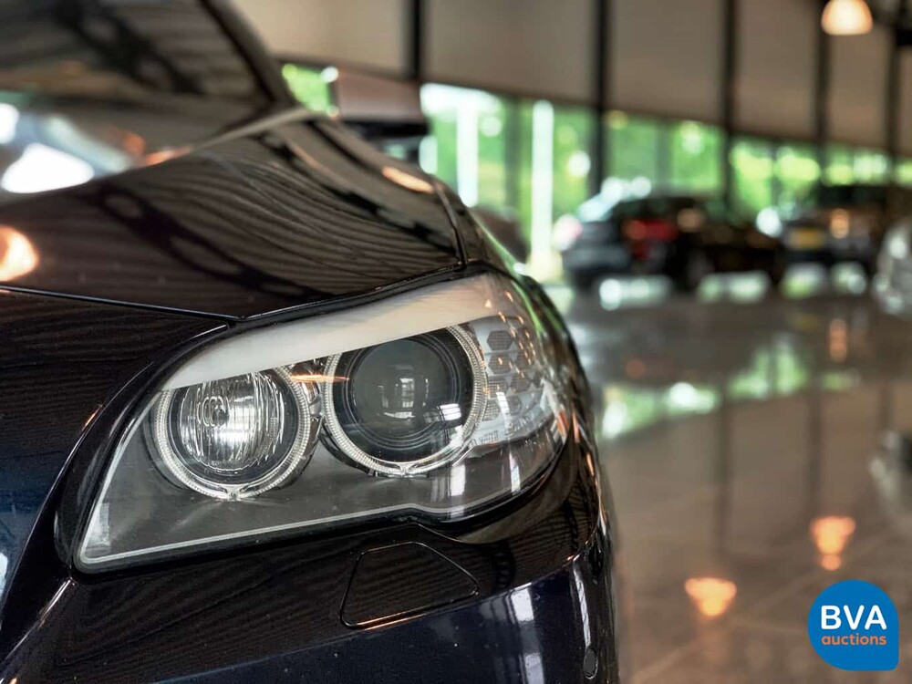 BMW M550d xDrive Touring 381pk/740Nm 5-Serie, 7-SPP-52
