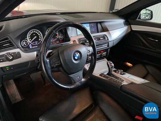 BMW M550d xDrive Touring 381 PS / 740 Nm 5er, 7-SPP-52.