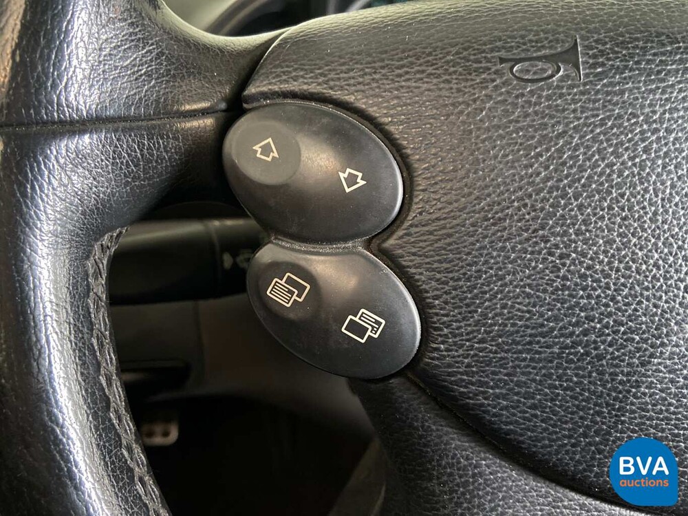 Mercedes-Benz SL500 AMG Roadster 306pk SL-Class Cabriolet 2003, 82-SP-JD.