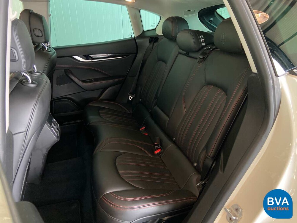 Maserati Levante S 3.0 V6 AWD 430pk 2016