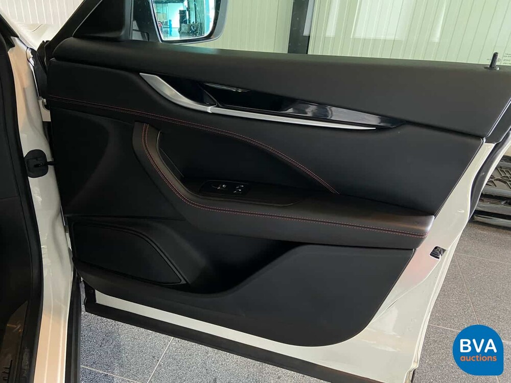 Maserati Levante S 3.0 V6 AWD 430pk 2016