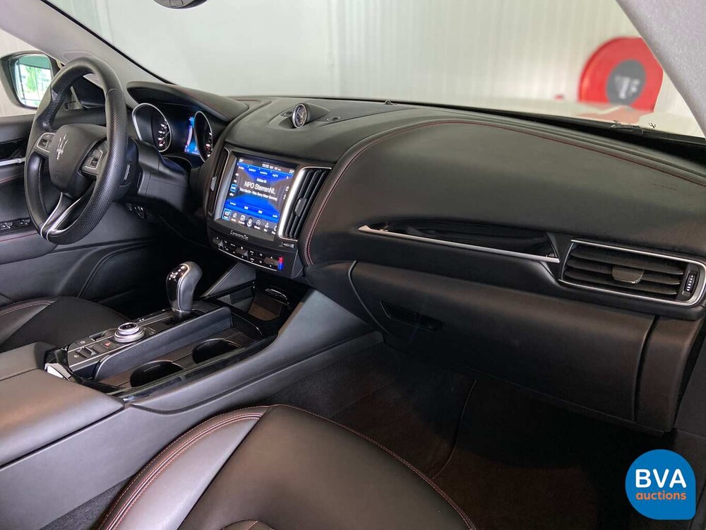 Maserati Levante S 3.0 V6 AWD 430pk 2016