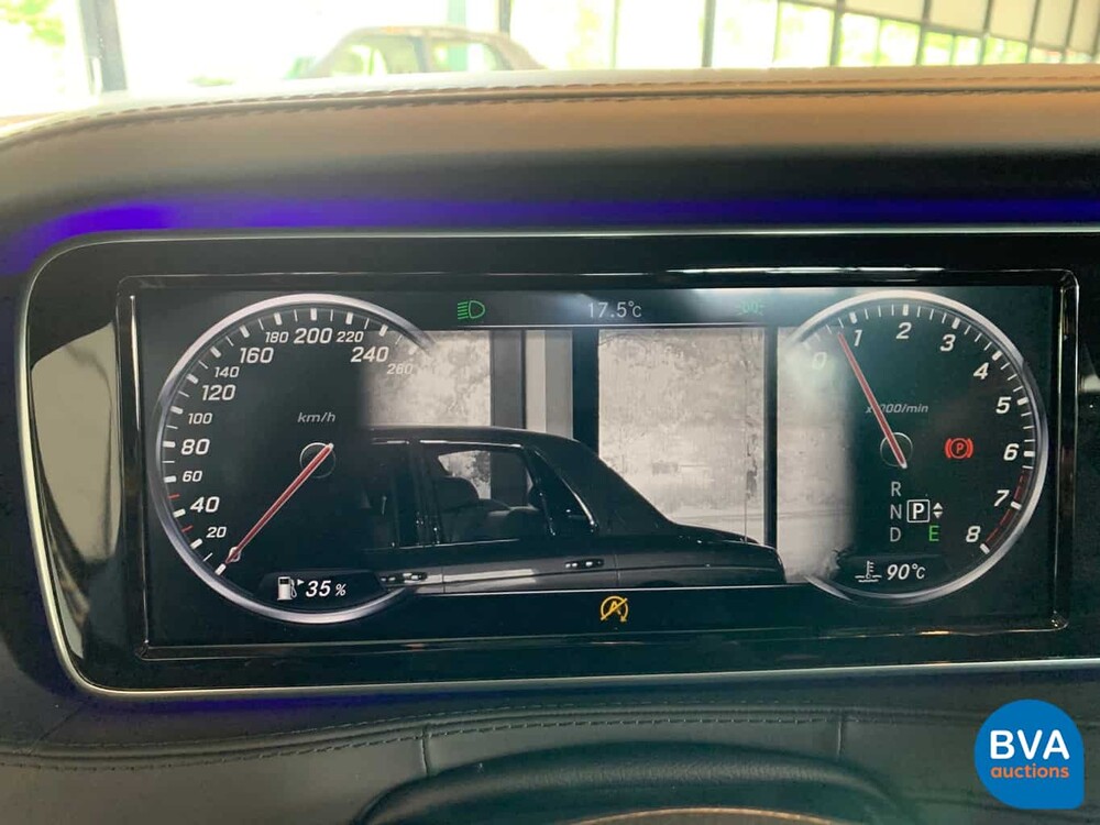 Mercedes-Benz S600 Maybach V12 530hp 2015.