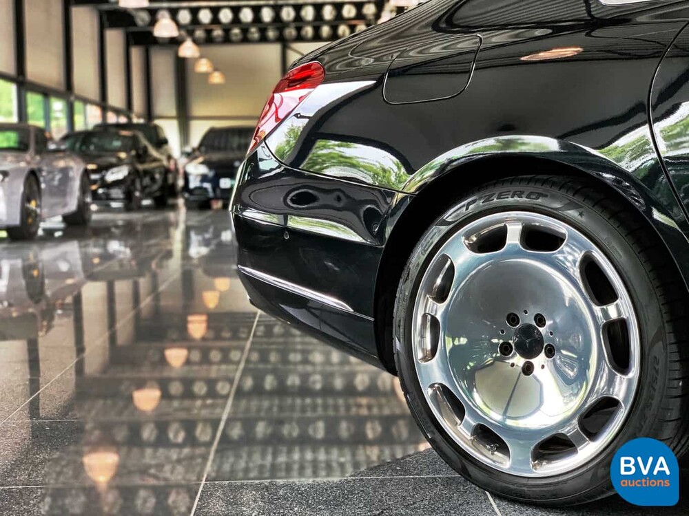 Mercedes-Benz S600 Maybach V12 530hp 2015.