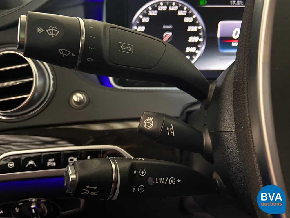 Mercedes-Benz S600 Maybach V12 530hp 2015.