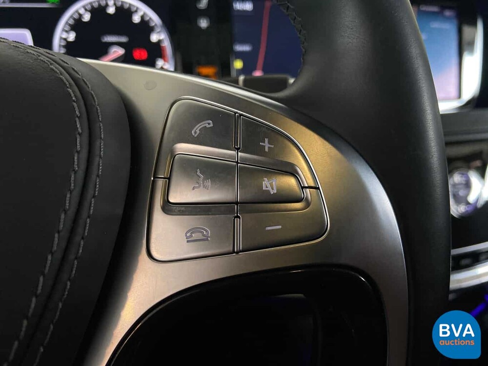 Mercedes-Benz S600 Maybach V12 530hp 2015.