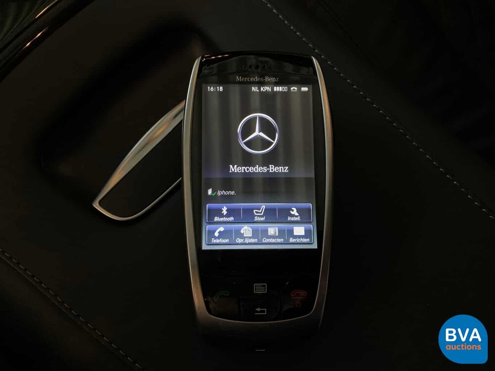 Mercedes-Benz S600 Maybach V12 530hp 2015.