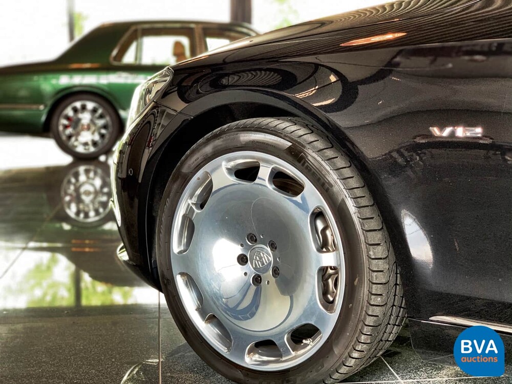 Mercedes-Benz S600 Maybach V12 530hp 2015.