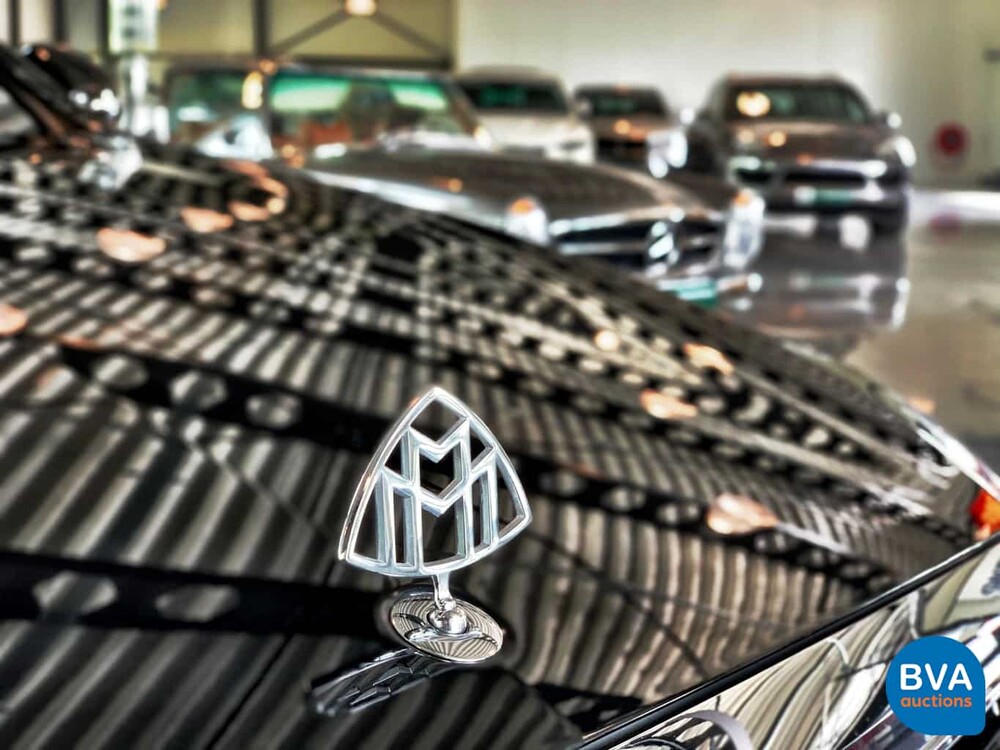 Mercedes-Benz S600 Maybach V12 530hp 2015.