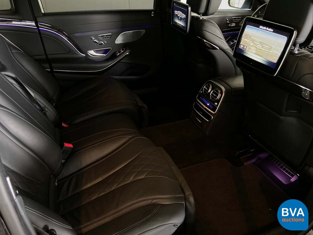 Mercedes-Benz S600 Maybach V12 530hp 2015.