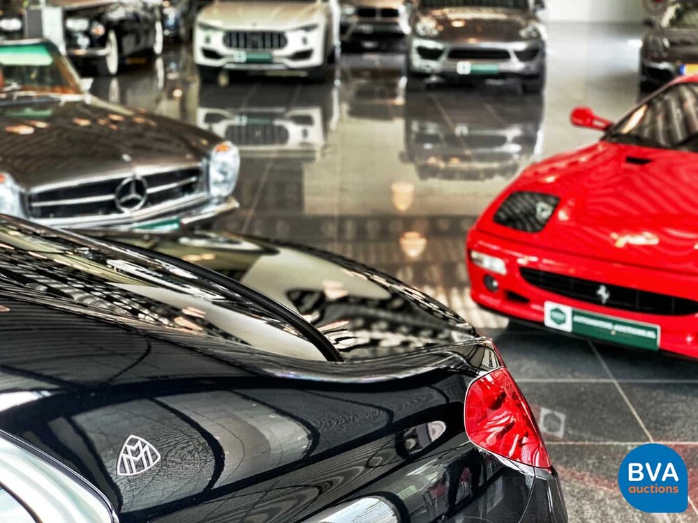 Mercedes-Benz S600 Maybach V12 530hp 2015.