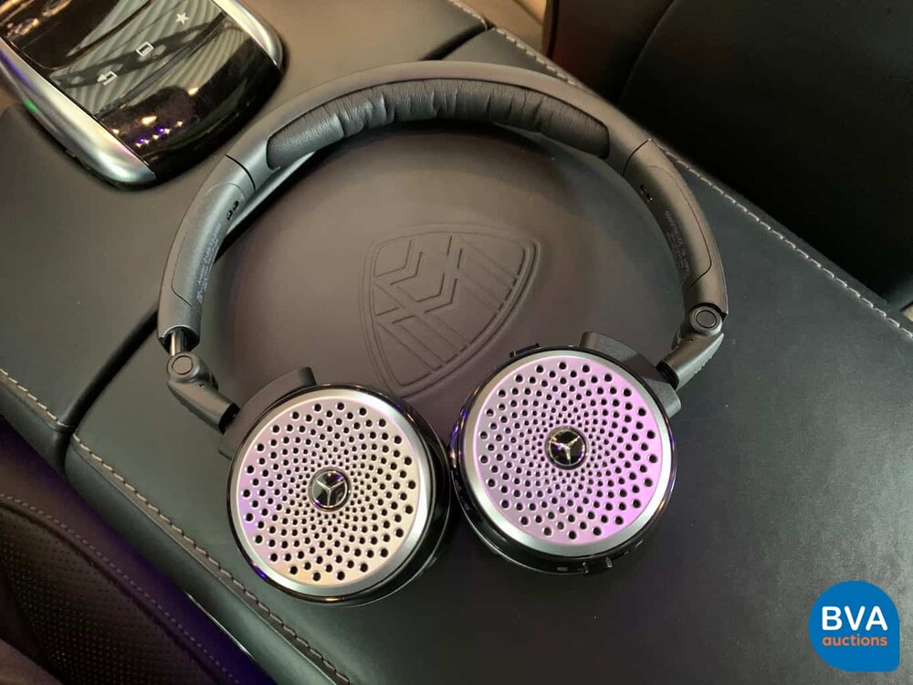 Mercedes-Benz S600 Maybach V12 530hp 2015.