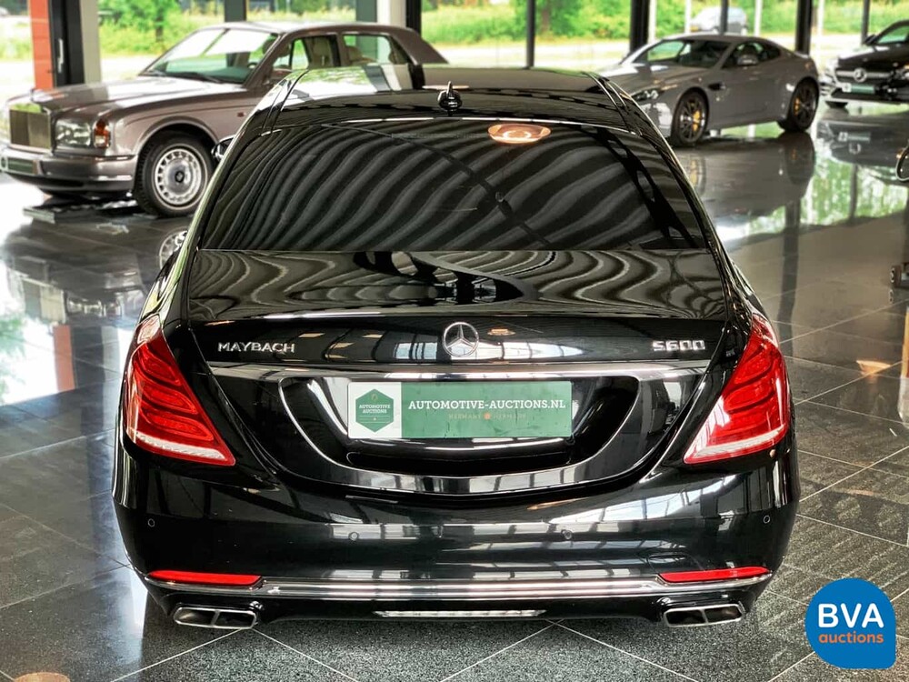 Mercedes-Benz S600 Maybach V12 530hp 2015.